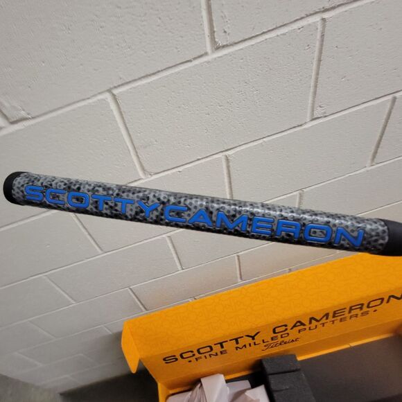 Scotty Cameron 2024 Phantom X 11.5 MOTO 34.5 in Putter & Headcover - NEW - Picture 10 of 12